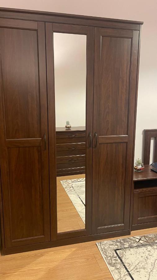 Luxury Furnished Apartment, Near The Center Gallery 55 *