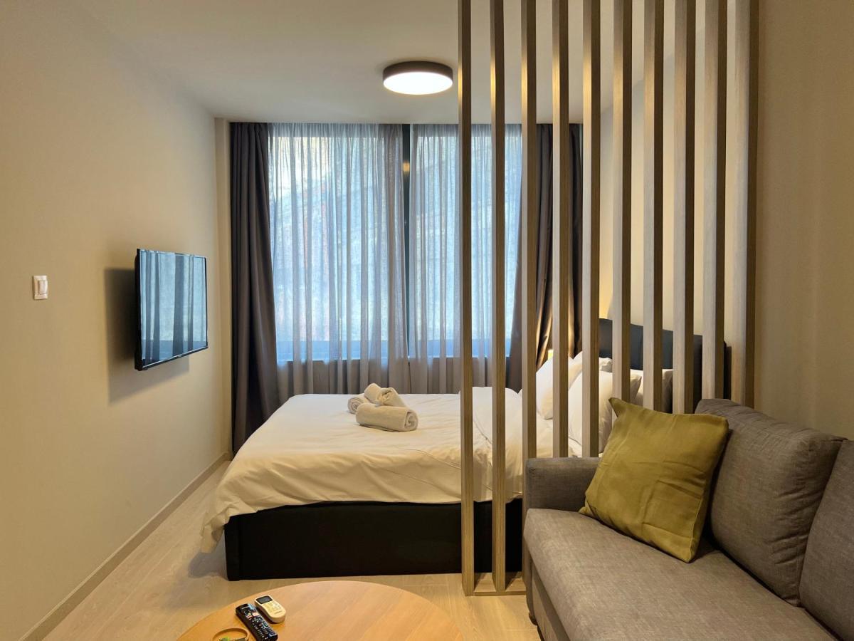 Aura V6 By Halu! Thessaloniki