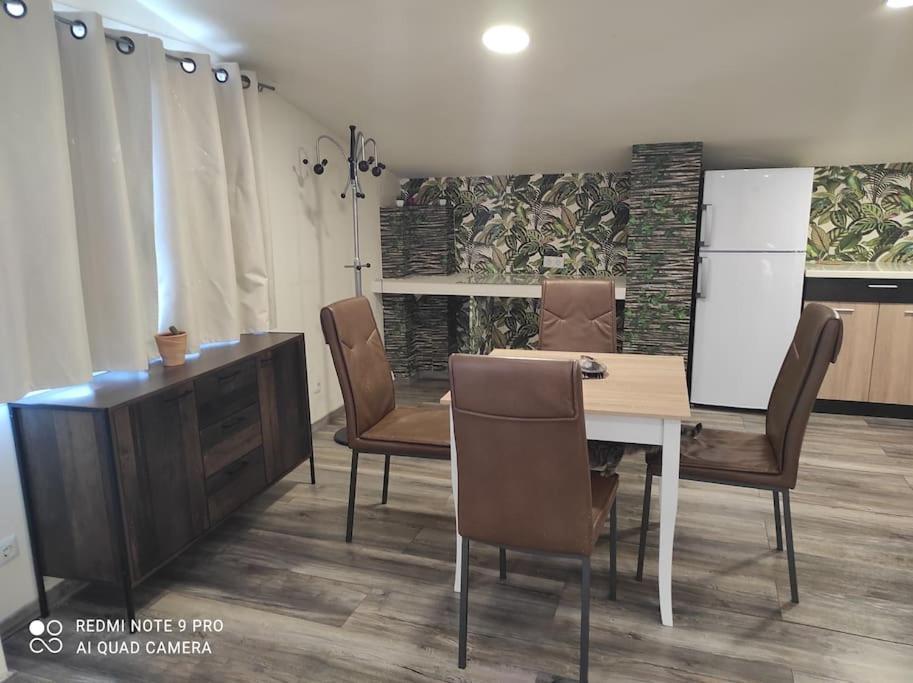 Apartment σοφίτα καλλύνω Thessaloniki