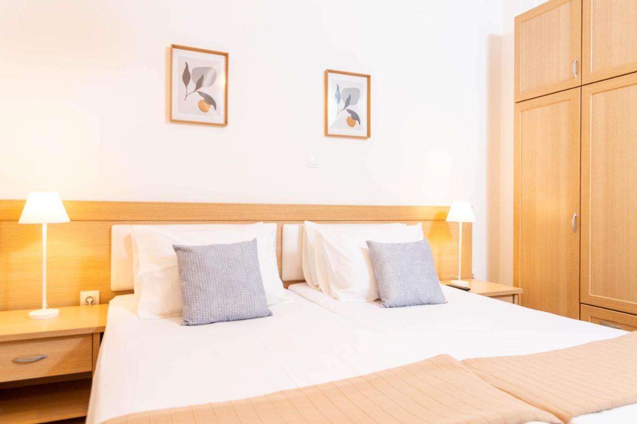 F & B Collection - 2 Bedroom Flat Daire