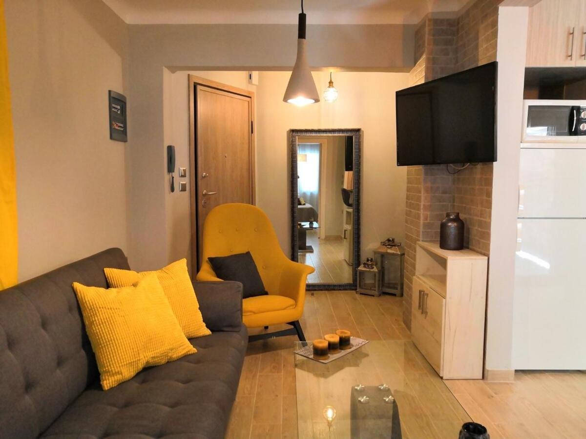 Apartment With Garden