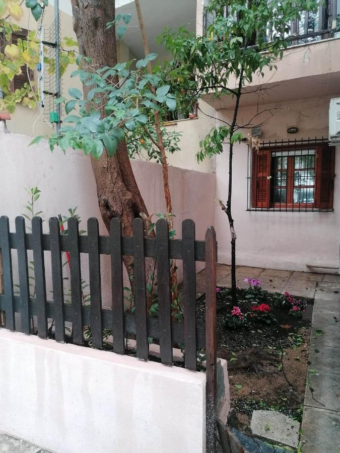 διαμερισμα με κηπο στο κεντρο Căn hộ