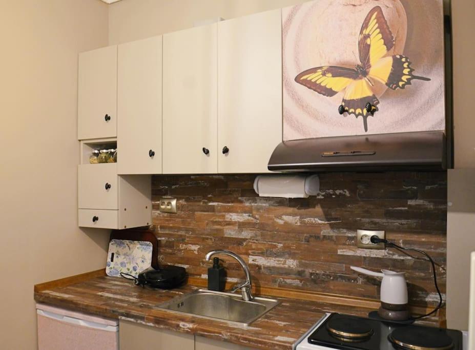 Cozy Studio, 1min From Kamara Thessaloniki