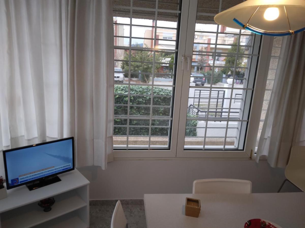Villa In Panorama, Thessaloniki, With A Swimming Pool. Host: Mr. George