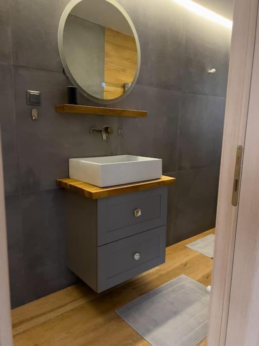 Homevision - Stylish & Serene - Center Apartment Thessaloniki