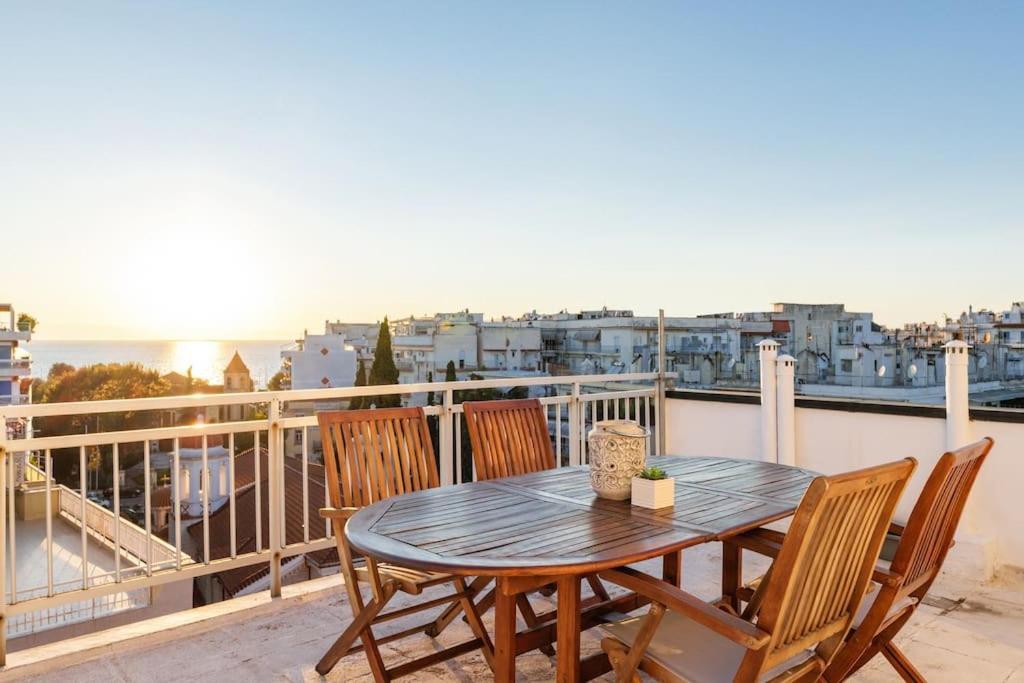 Sea View Sunset Penthouse