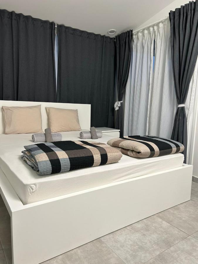 Skg Deluxe Thessaloniki