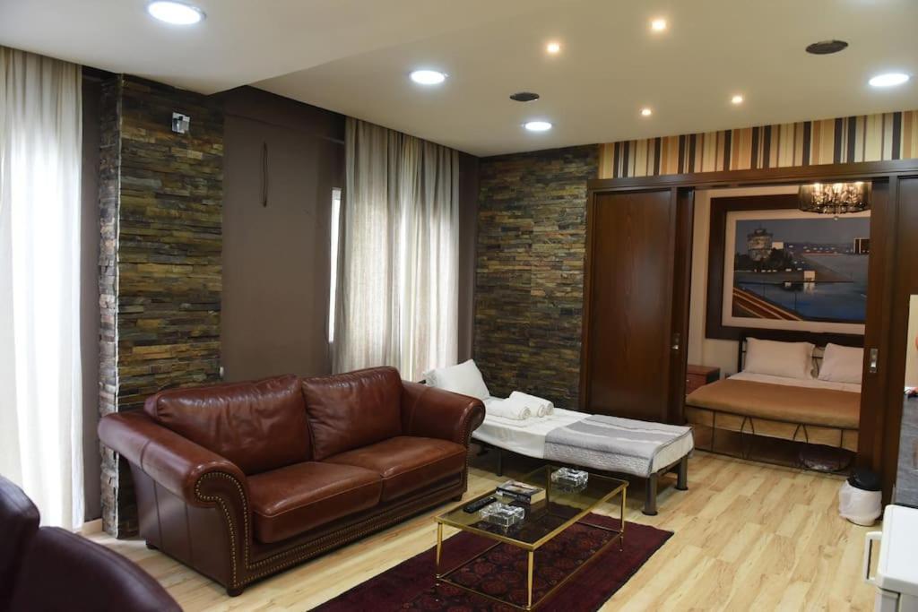 Apartment λουξ διαμερισμα στο κεντρο τησ αριστοτελουσ. *