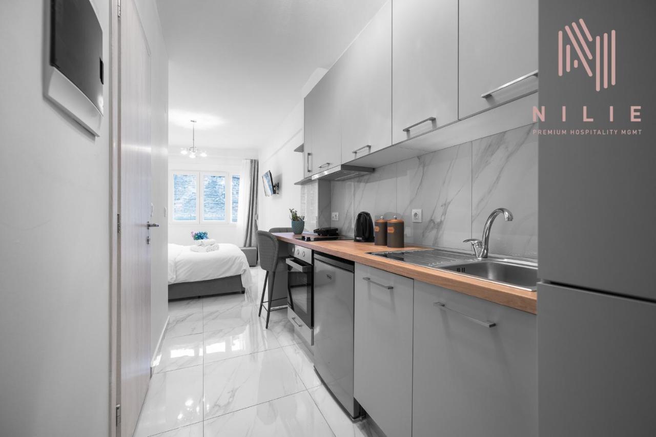 Avenue, Nilie Hospitality Mgmt