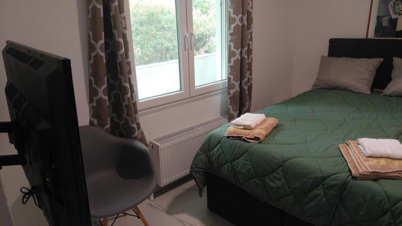 Apartment New!90sqm10minairport2bedrooms Thessaloniki