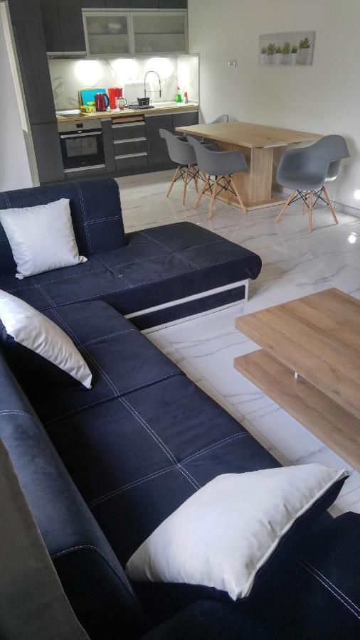 New!90sqm10minairport2bedrooms Thessaloniki