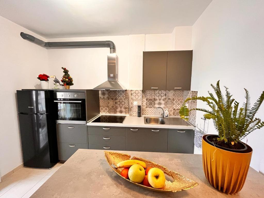 Apartment Time *