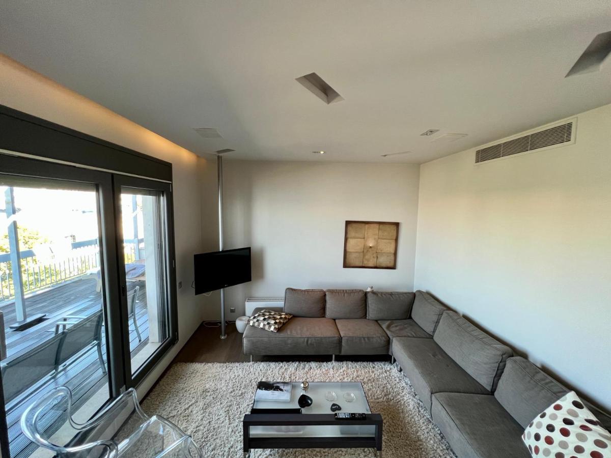 Apartment View - Presidential *