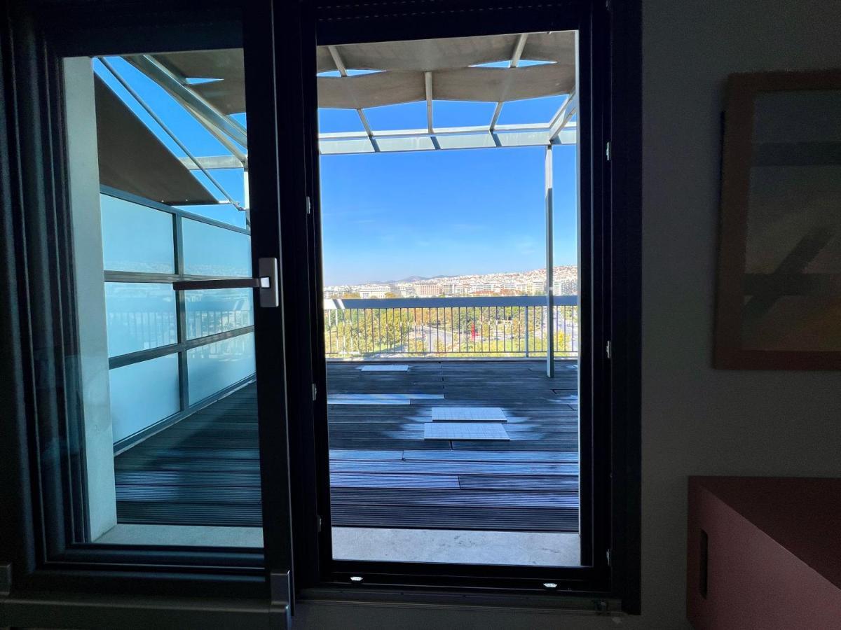 Apartment View - Presidential