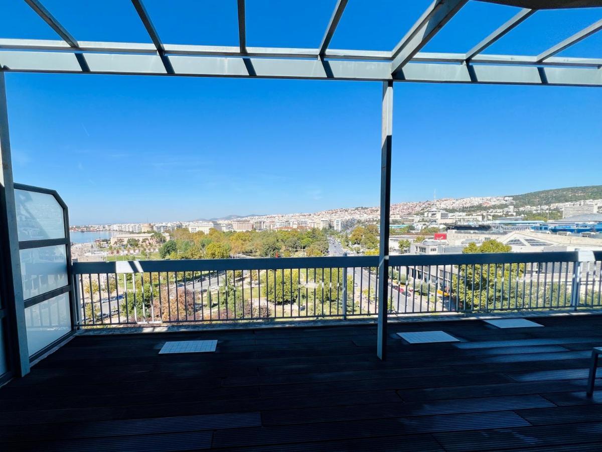 Apartment View - Presidential