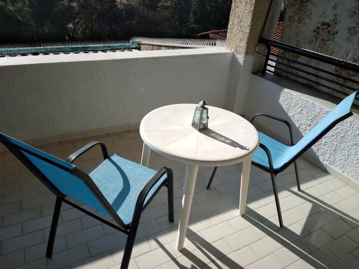 Biệt thự In Panorama, Thessaloniki, With A Swimming Pool. Host: Mr. George *