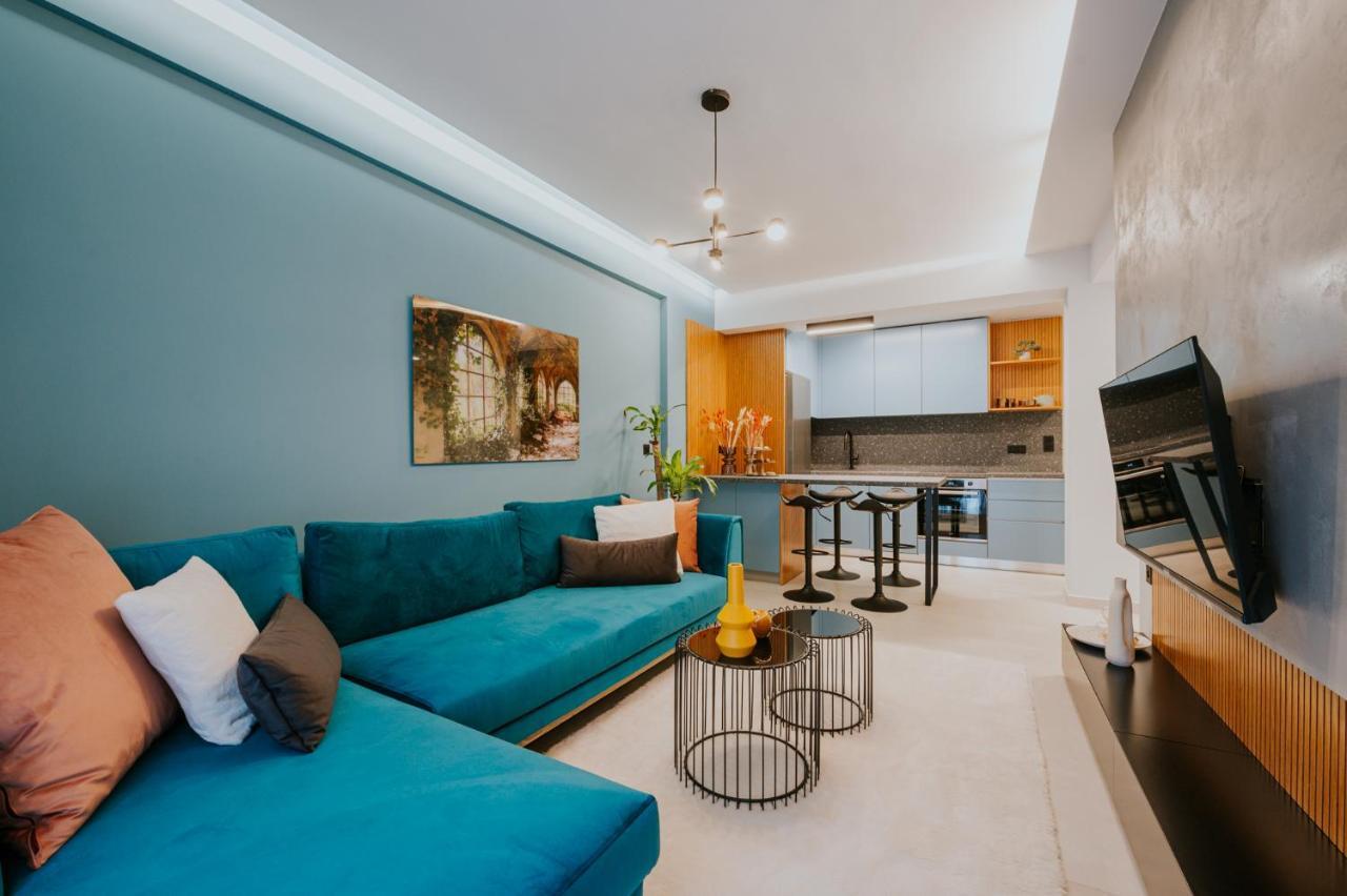 Azuro Luxury Living Apartment *