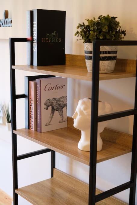 “the Elysian” Center Apartment *