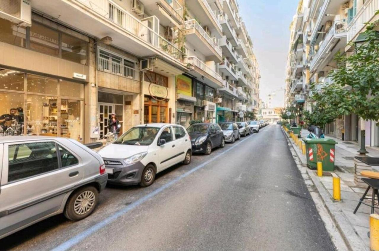 Liva Center Thessaloniki, Agias Sofias * Thessaloníki