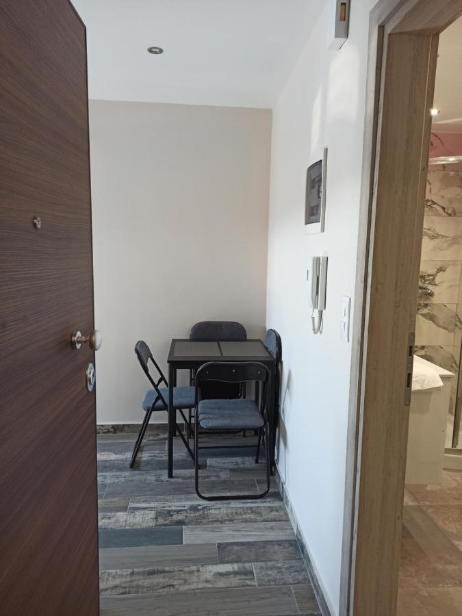 Minimalist W/ View Apartment