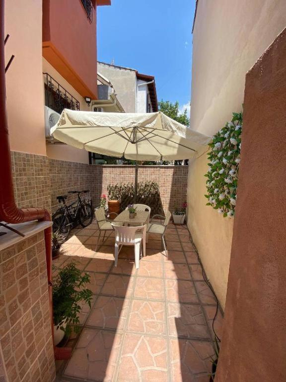 Ano Poli 1 Apartment