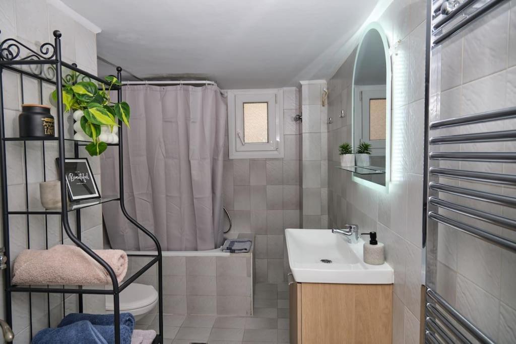 “the Elysian” Center Apartment Thessaloniki