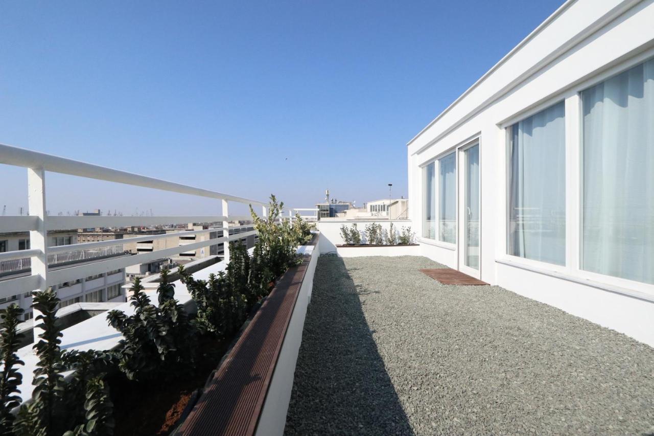 Port De L'eau Roof Garden