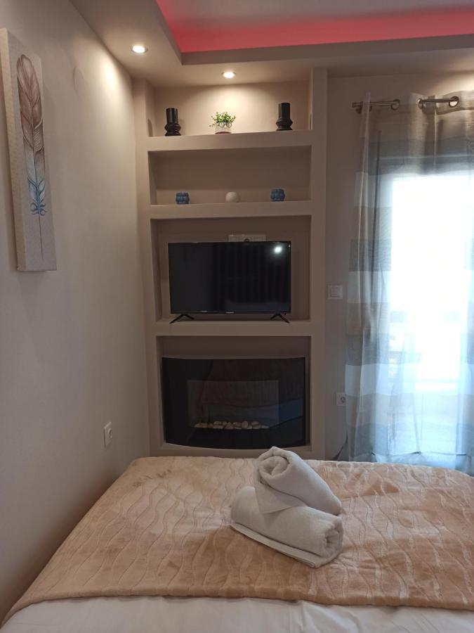 Minimalist W/ View Apartment Thessaloniki