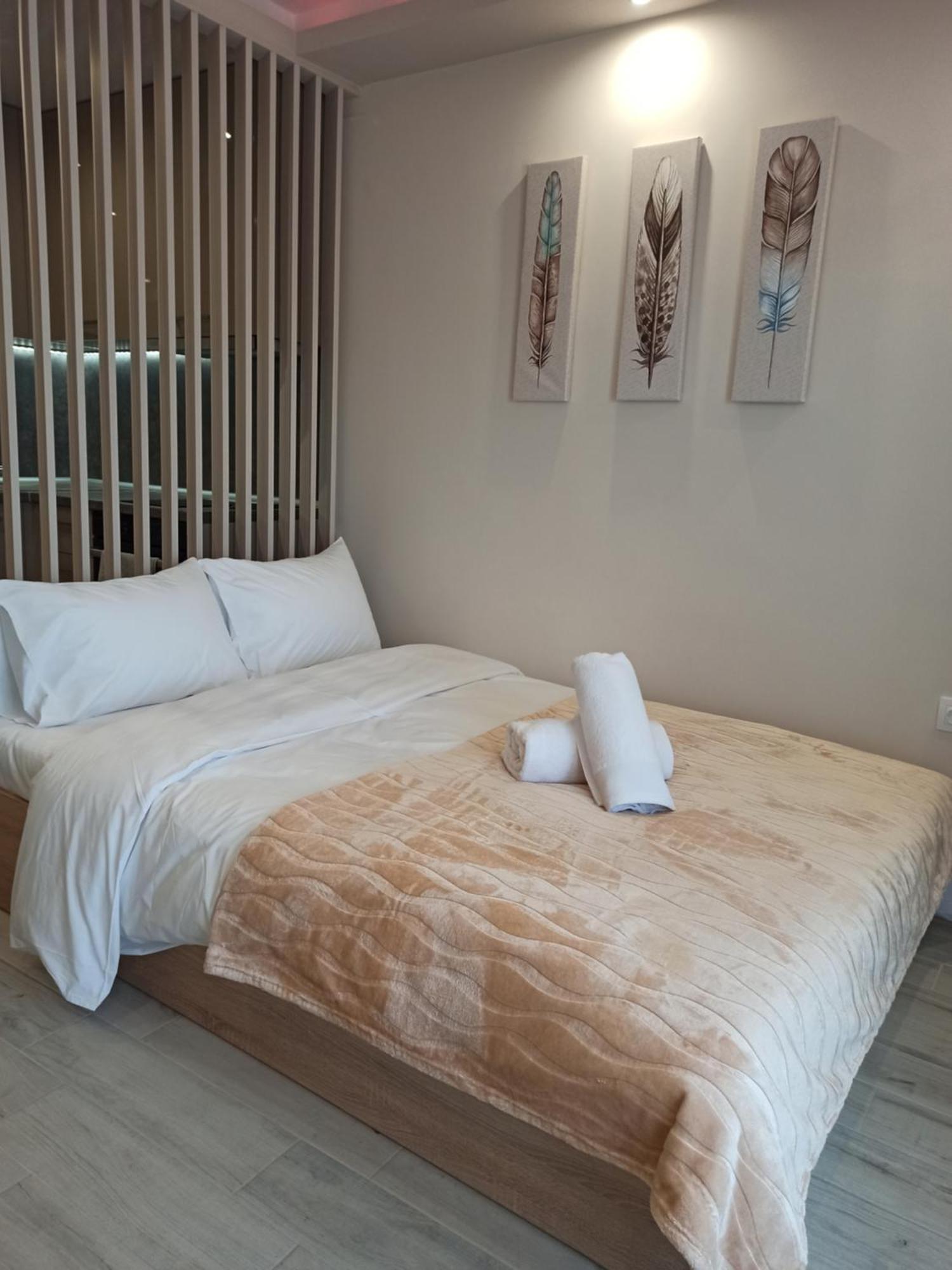 Minimalist W/ View * Thessaloníki