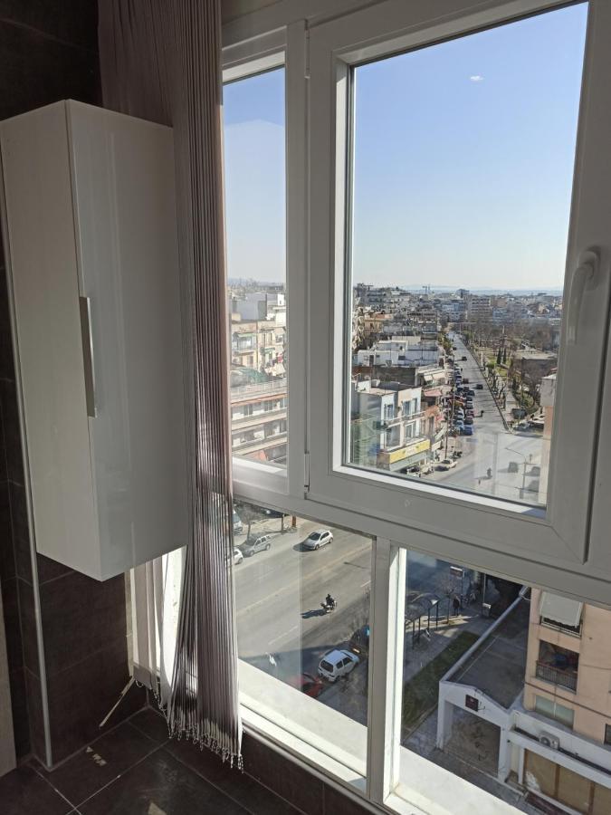 Minimalist W/ View Apartment