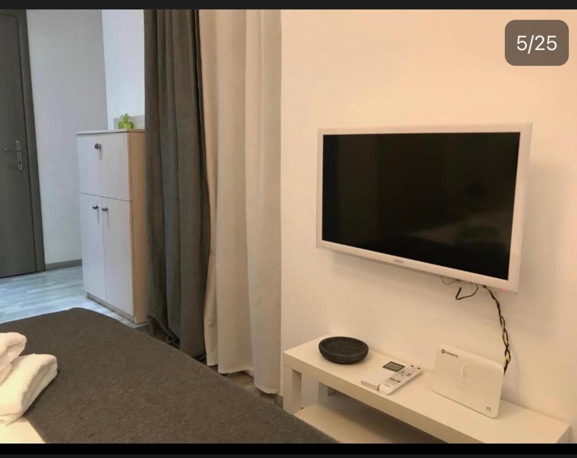 Apartment Small Budget Diamond In Agias Sofias.