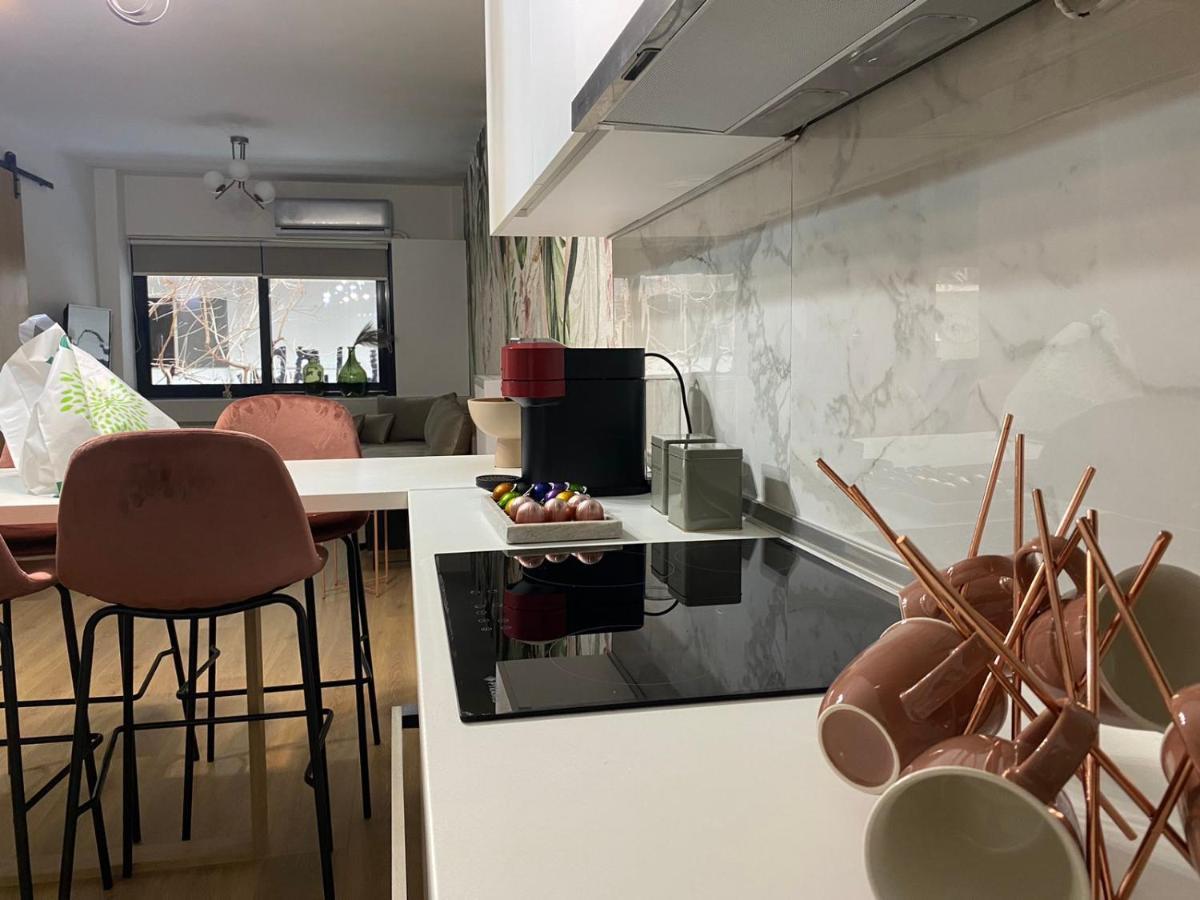 Gallery House Estia Apartment
