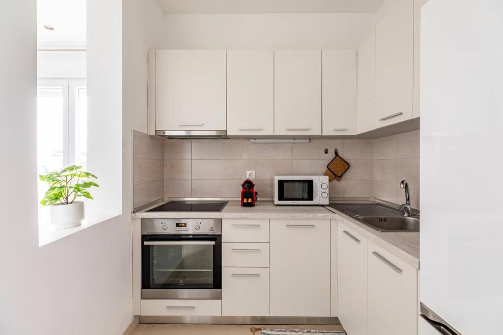 2 Bedroom Luxury Apartment Thessaloniki