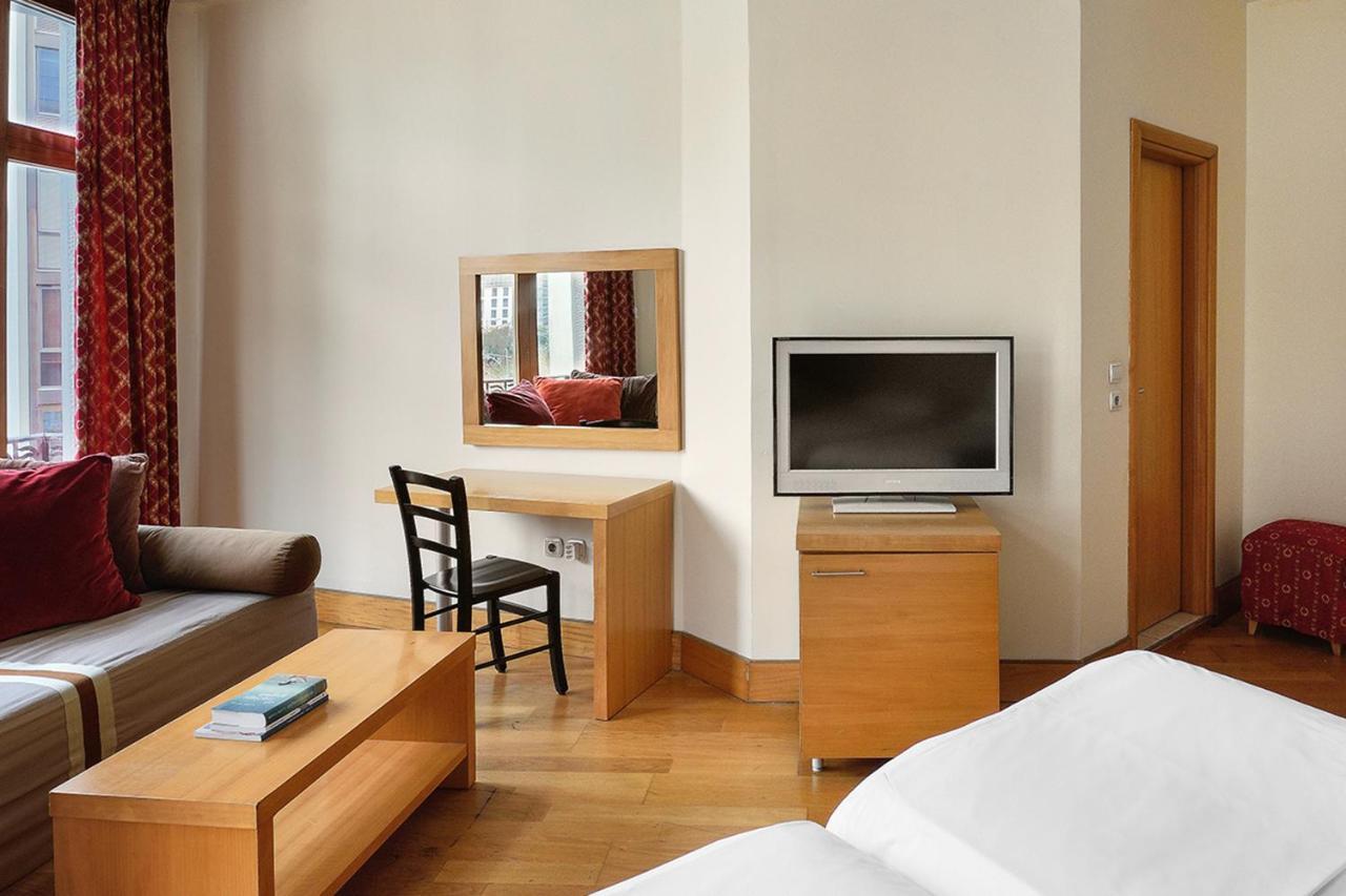 Hotel Le Palace