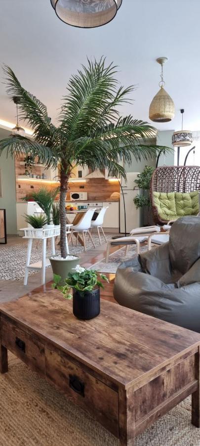 Okto Penthouse, Nilie Hospitality Mgmt Apartment
