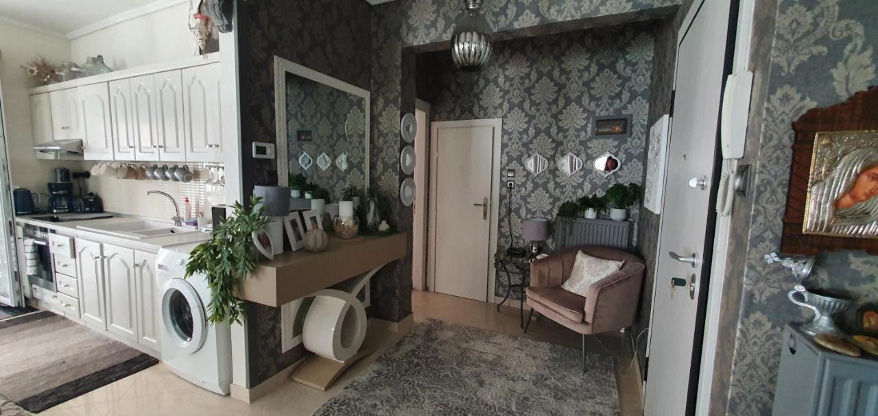Apartamento Sea View Across The Golden Bay Beach, Cosy Sunny, Spacious In Aretsou Kalamaria *