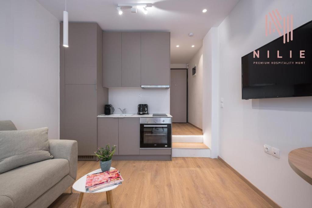 V1 Boutique Rooms, Nilie Hospitality Mgmt *