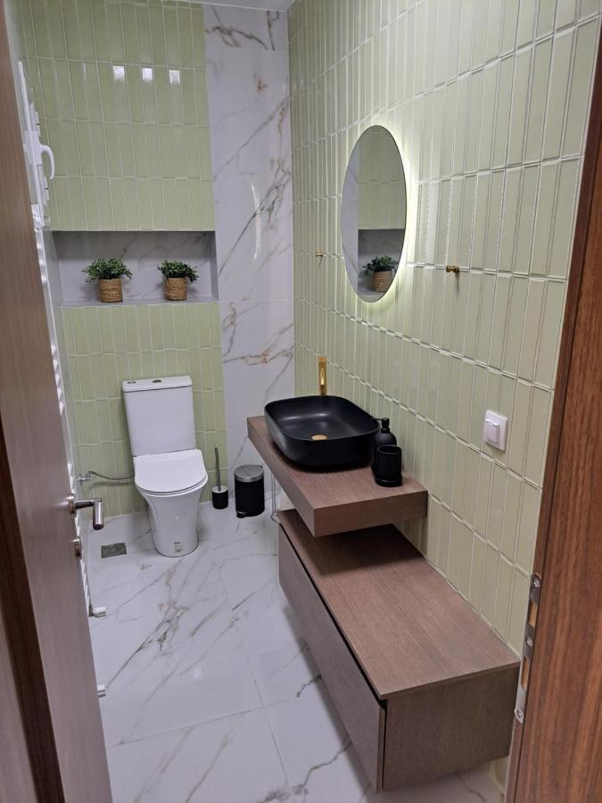Centerstage1 Boutique - Hemisphere1 Stylish * Thessaloniki
