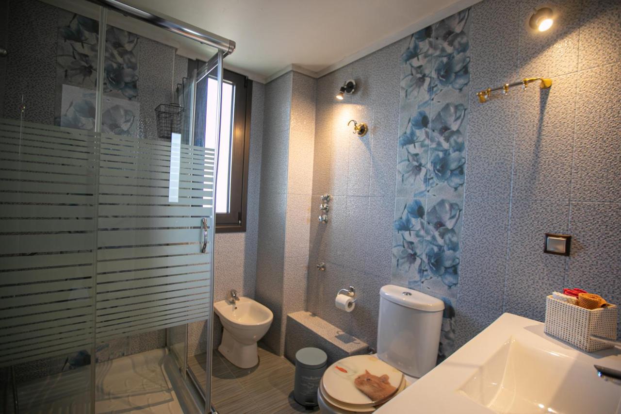 Apartment Stunning City View Apt & Parking Space At Old Town Thessaloniki