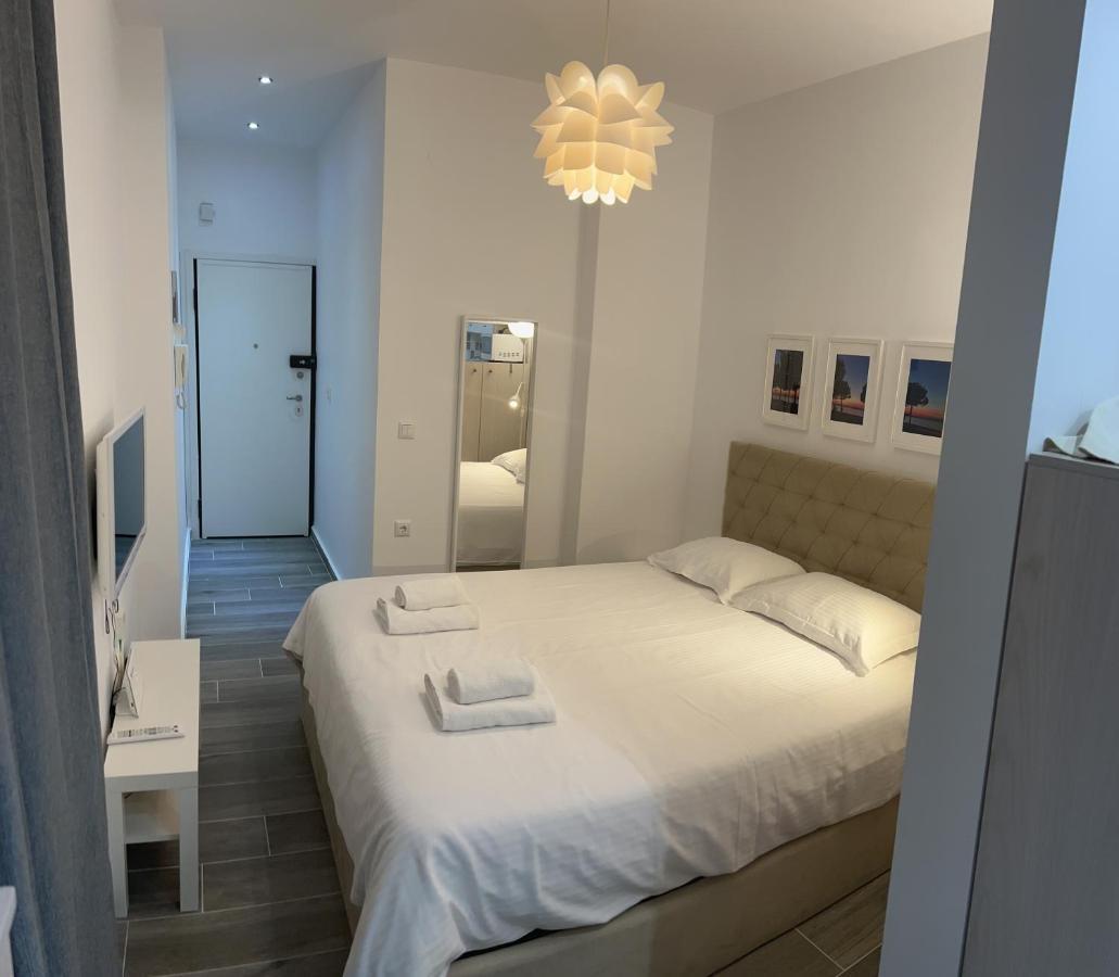 Small Budget Diamond In Agias Sofias.