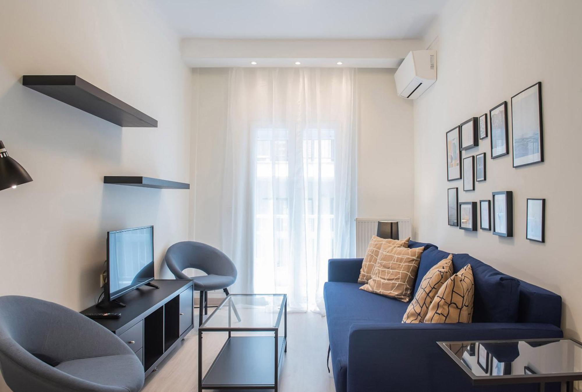 Speranza By Halu! Next To Efkleidis Metro Station *