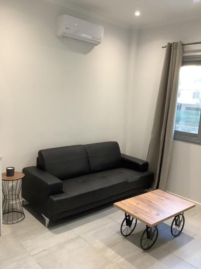 Apartment Silver New