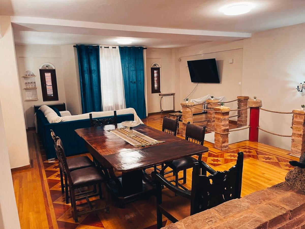 Apartment C.1 Elia Old_town *