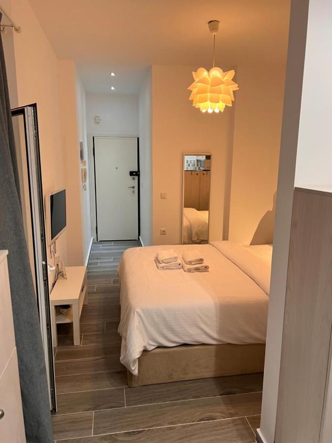 Small Budget Diamond In Agias Sofias. Daire