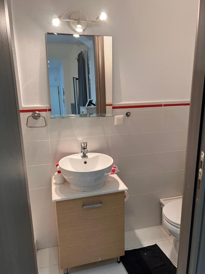 Small Budget Diamond In Agias Sofias. *