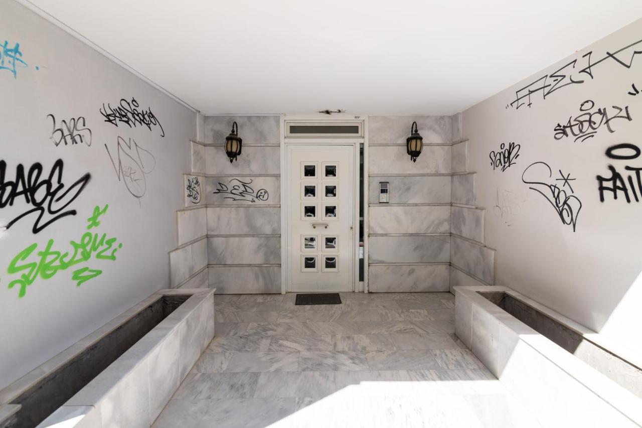 F & B Collection - Flat For 4 Apartment *