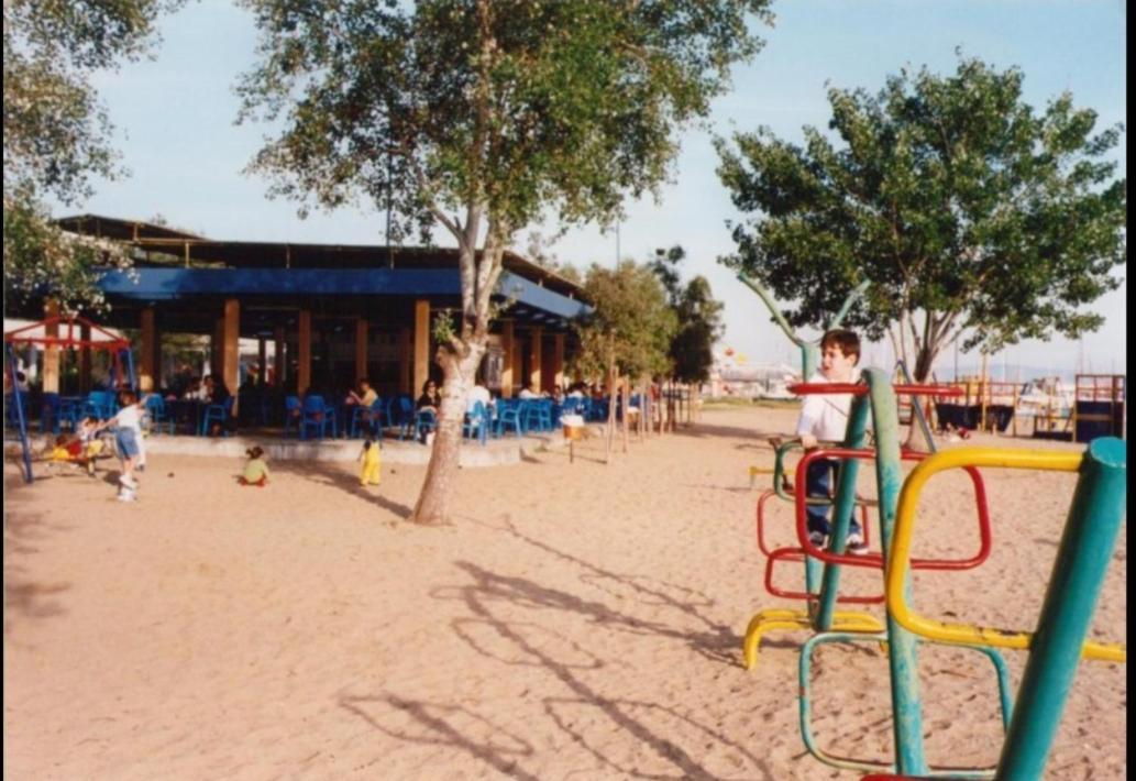 Sea View Across The Golden Bay Beach, Cosy Sunny, Spacious In Aretsou Kalamaria Tessalónica