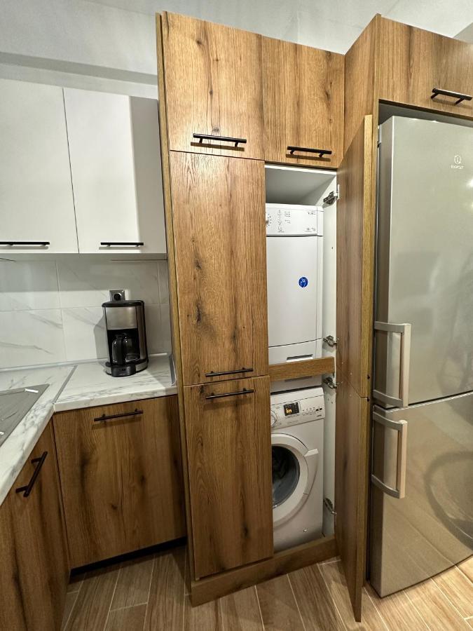 Thanos Luxurious Apartment