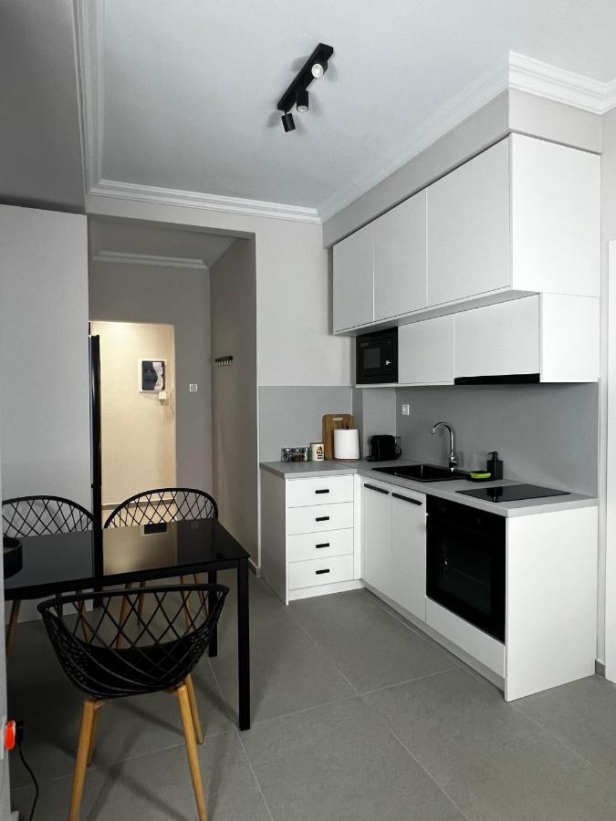 Agia Sofia Noir Apartment