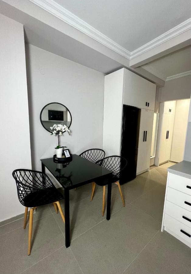 Agia Sofia Noir Apartment Thessaloniki